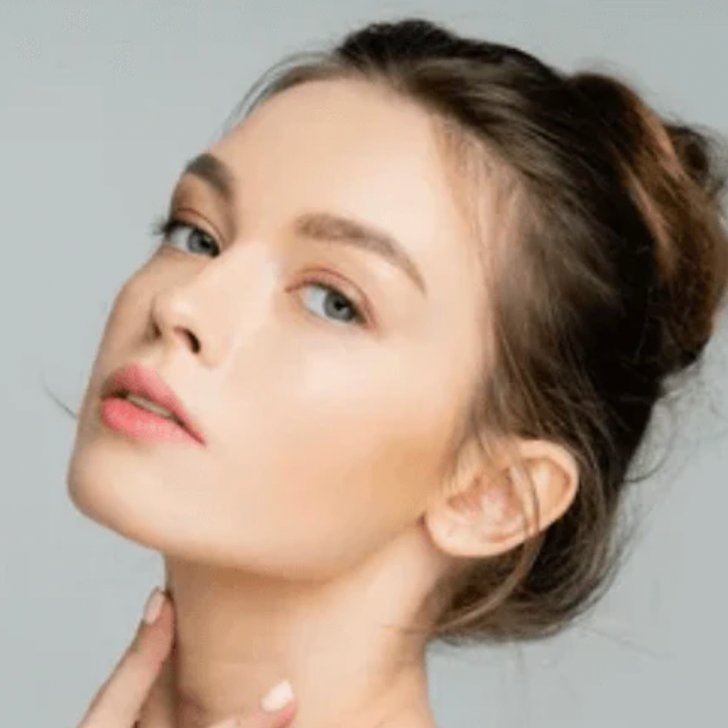 Luxus in der Hautpflege: Warum Stammzellenextrakt gerade total angesagt ist