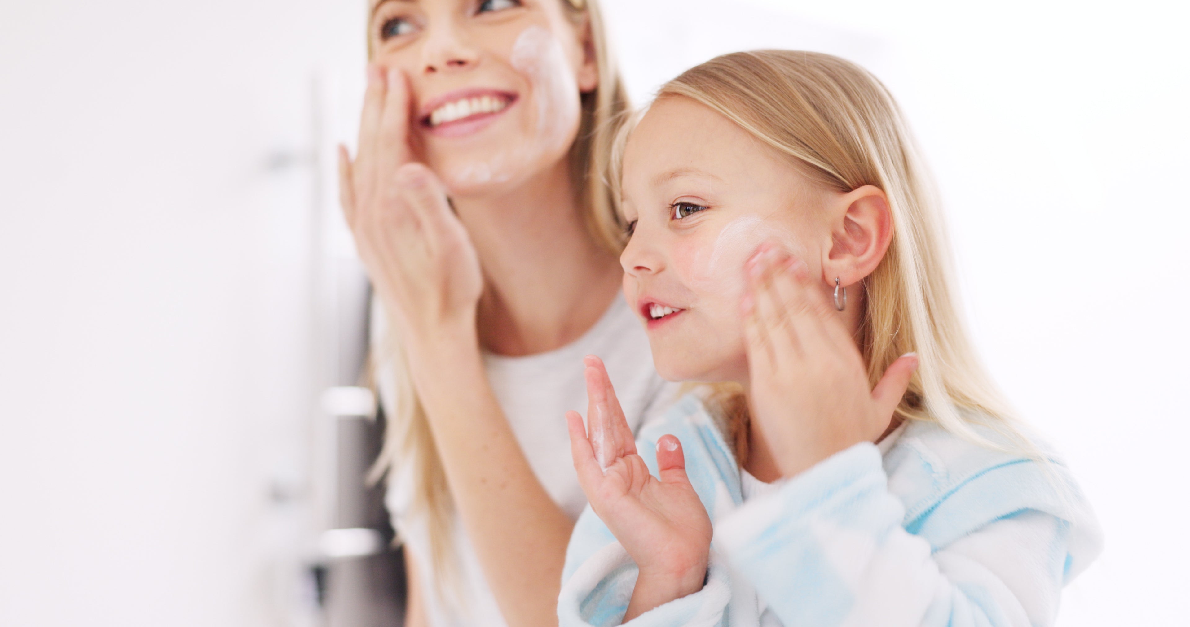 Mia & Luis Pflegeprodukt bei akuten Hautbedürfnissen oder zur regelmäßigen Anwendung. Für die Kinderhaut oder die Erwachsenenhaut. Lindert Juckreiz und Rötungen.
